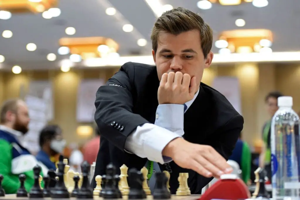 What is Magnus Carlsen's IQ? Smartest chess players 
